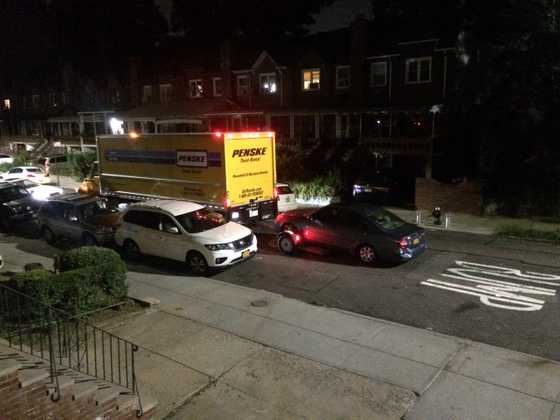 Ryder moving truck lights on